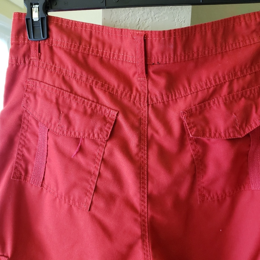 💥Barely worn cargo shorts
